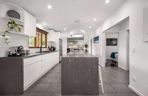 McCrae House | Sunshine on Sunningdale