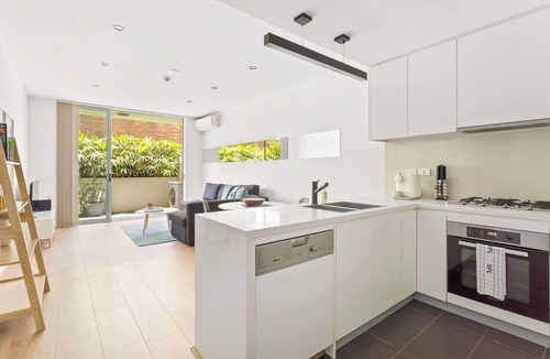 Greenwich Apartment | Sunshine Pacific A Spacious Boutique Stay