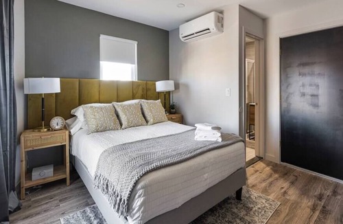 Middletown Condo | Sunshine Retreat: Cozy and Warm Studio