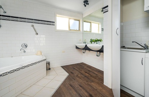 Cowes Villa | Sunshine Retreat Villa 1