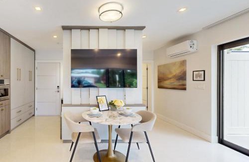 North Corals House | Sunshine Serenity