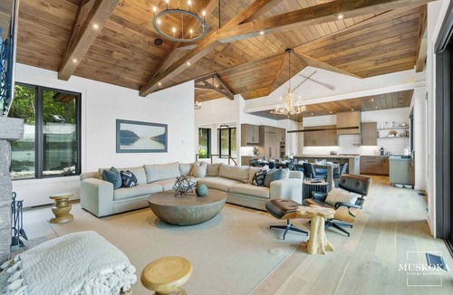 Rosseau House | Sunshine Shores on Lake Rosseau