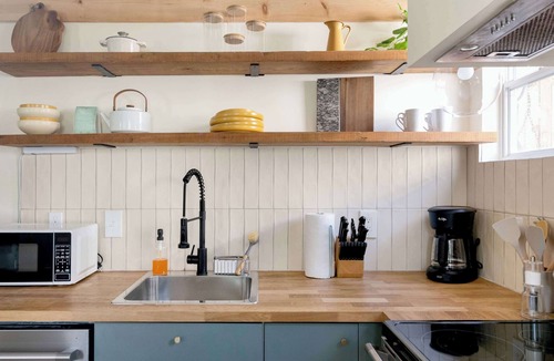 East Atlanta Apartment | Sunshine Spot