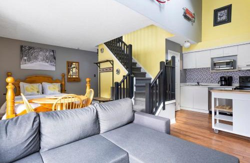 Craigleith Apartment | Sunshine Summit Ski-In-Out Pool Shuttle