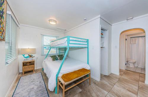 Largo Apartment | Sunshine Tropical Villa