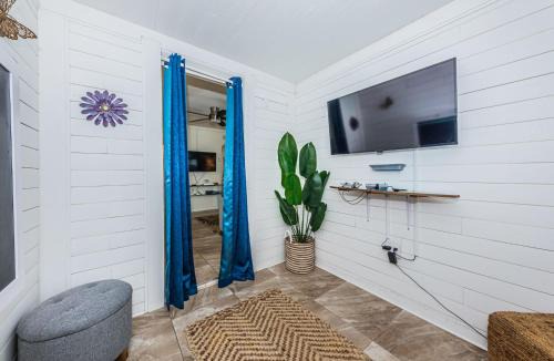 Largo Apartment | Sunshine Tropical Villa