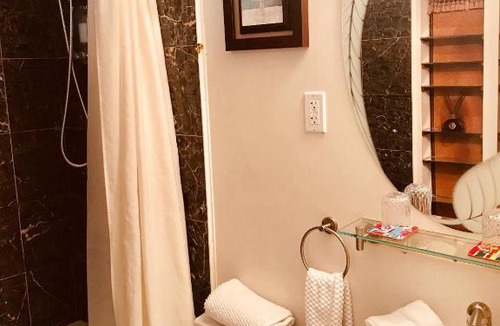 Outer Mission Apartment | Sunshine