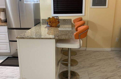 Northside House | Sunshine Villa One