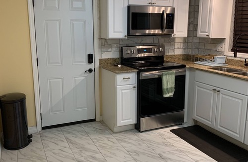 Northside House | Sunshine Villa One