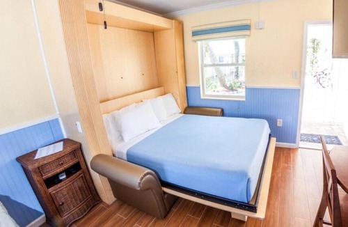 Nokomis Resort | Suntan Terrace