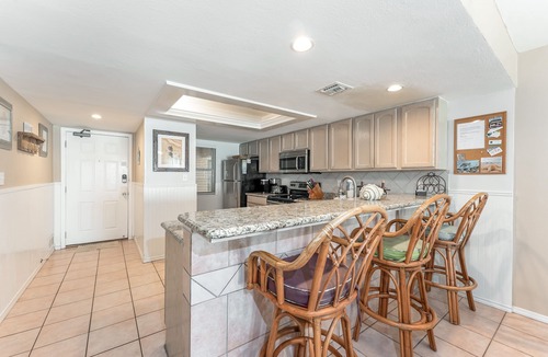 South Padre Island Condo | Suntide II 505 - Top Floor Condo w/Vaulted Ceilings, Private Balcony, Beachfront Pool & Spa, Direct Ocean Access