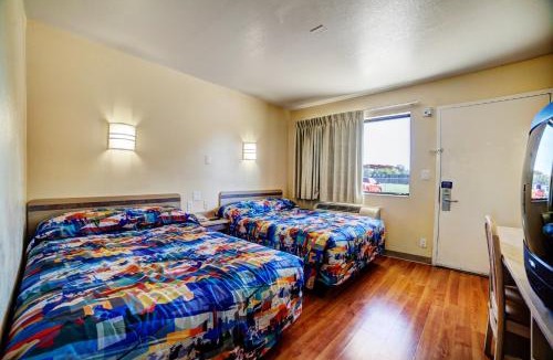 Bossier City Hotel | Super 7 Inn