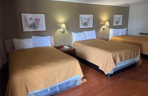 Wright City Hotel | Super 7 Inn