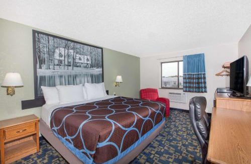 Aberdeen Hotel | Super 8 by Wyndham Aberdeen MD