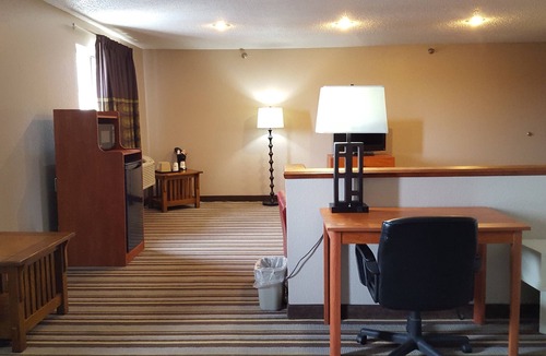 Abingdon Hotel | Super 8 by Wyndham Abingdon VA