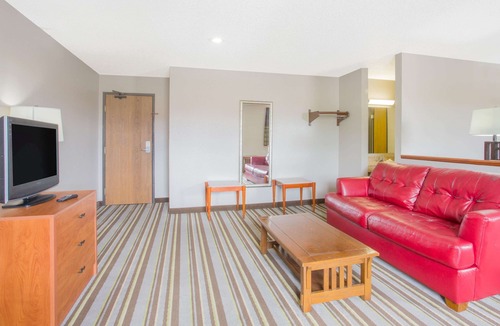 Abingdon Hotel | Super 8 by Wyndham Abingdon VA