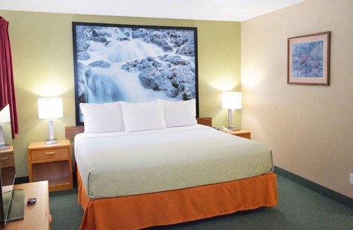 Antigo Hotel | Super 8 by Wyndham Antigo