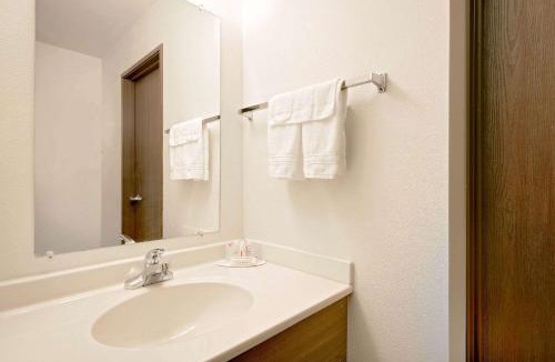 Ashland Hotel | Super 8 by Wyndham Ashland