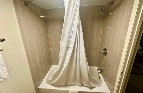 Athens Hotel | Super 8 by Wyndham Athens TX