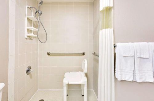 Athens Hotel | Super 8 by Wyndham Athens