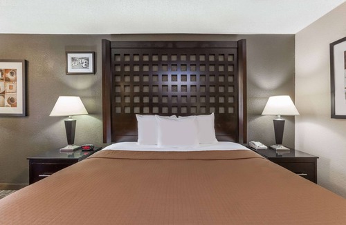 Atoka Hotel | Super 8 by Wyndham Atoka