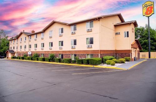 Augusta Hotel | Super 8 by Wyndham Augusta Ft Eisenhower Area
