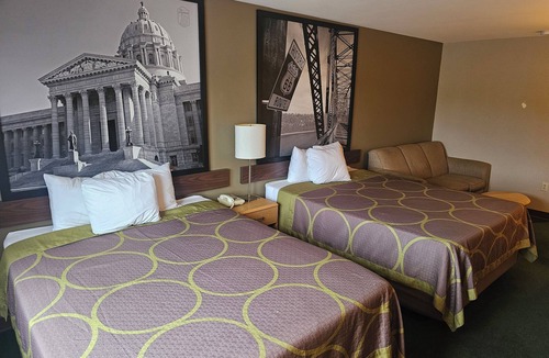 Ava Hotel | Super 8 by Wyndham Ava