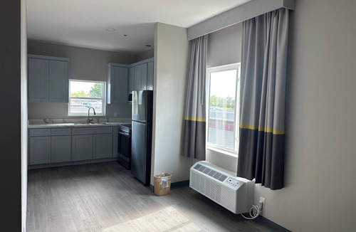 Baytown Hotel | Super 8 By Wyndham Baytown