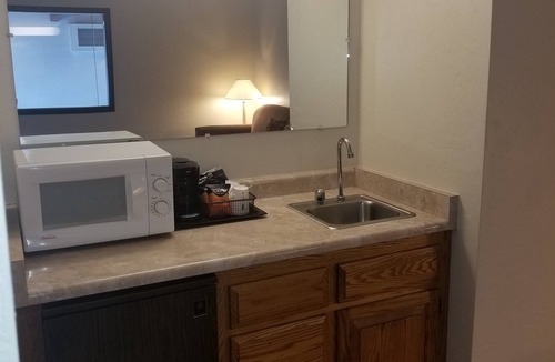 Old Farm District Hotel | Super 8 by Wyndham Bend