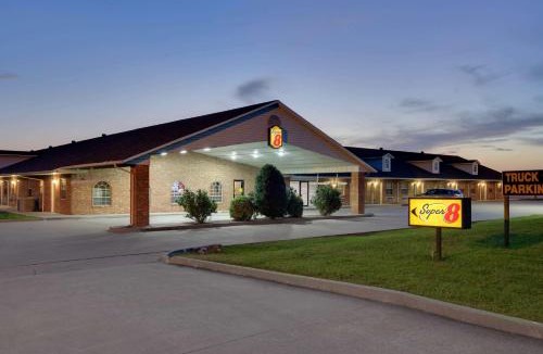 Vinita Hotel | Super 8 by Wyndham Big Cabin/Vinita Area