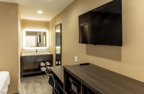 Big Spring Hotel | Super 8 by Wyndham Big Spring