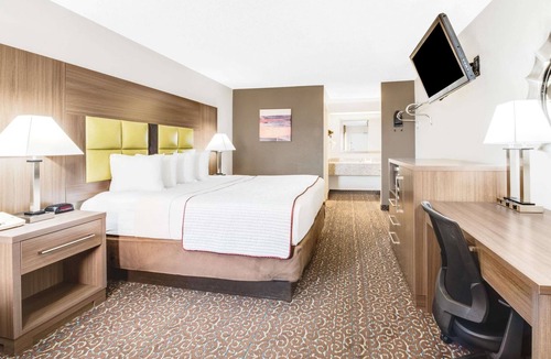Big Spring Hotel | Super 8 by Wyndham Big Spring TX
