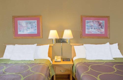 Blytheville Hotel | Super 8 by Wyndham Blytheville
