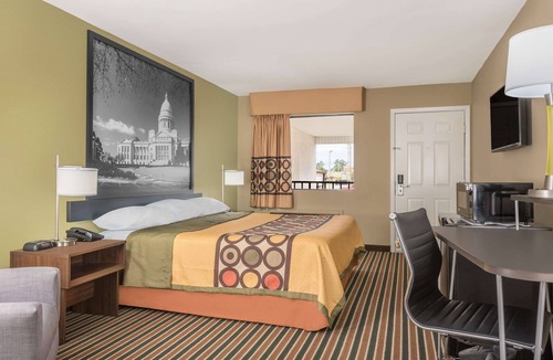 Bryant Hotel | Super 8 by Wyndham Bryant Little Rock Area