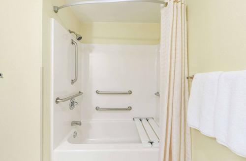 Burleson Hotel | Super 8 by Wyndham Burleson Fort Worth Area