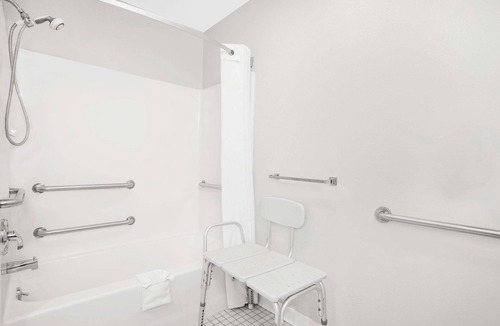Canandaigua Hotel | Super 8 by Wyndham Canandaigua