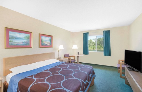 Canandaigua Hotel | Super 8 by Wyndham Canandaigua