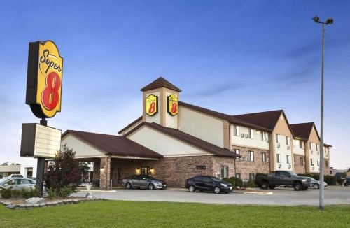 Carbondale Hotel | Super 8 by Wyndham Carbondale