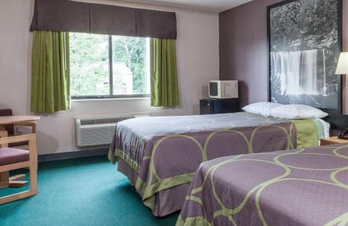 Carrollton Hotel | Super 8 by Wyndham Carrollton