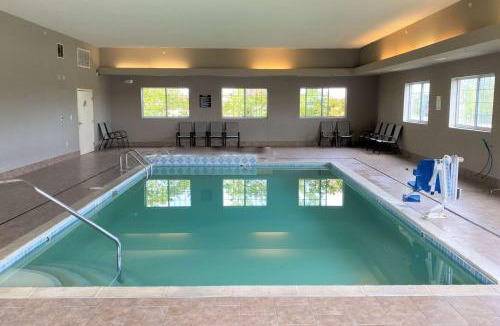 Cedar Falls Hotel | Super 8 by Wyndham Cedar Falls