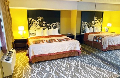 Chadron Hotel | Super 8 by Wyndham Chadron NE