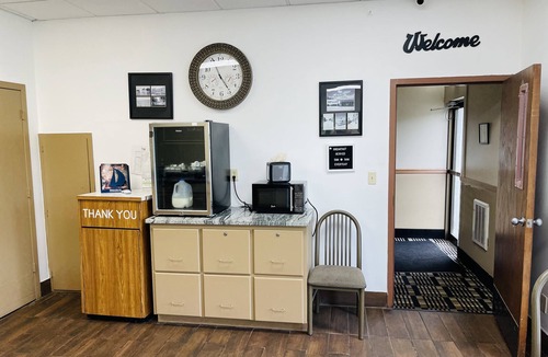 Clear Lake Hotel | Super 8 by Wyndham Clear Lake