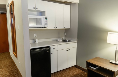 Cochrane Hotel | Super 8 by Wyndham Cochrane