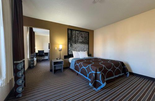 Columbia Hotel | Super 8 by Wyndham Columbia Clark Lane