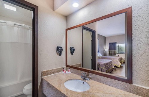 Kedron Hotel | Super 8 by Wyndham Columbia