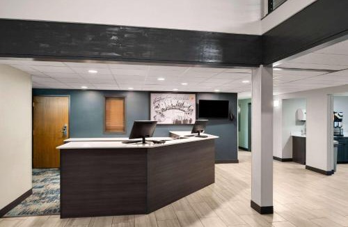 Columbus Hotel | Super 8 by Wyndham Columbus