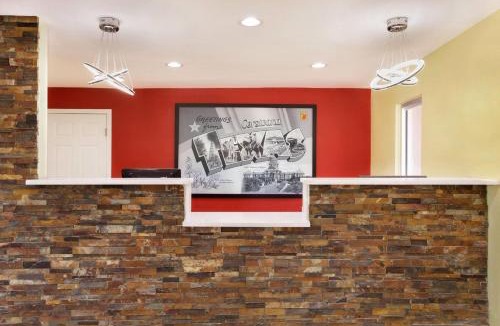 Corsicana Hotel | Super 8 by Wyndham Corsicana