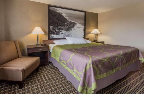 Corvallis Hotel | Super 8 by Wyndham Corvallis