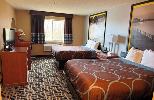 Cozad Hotel | Super 8 by Wyndham Cozad