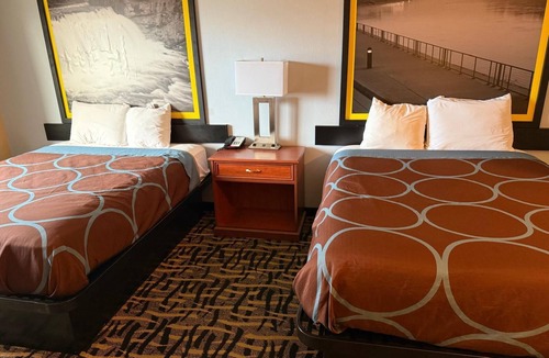 Cozad Hotel | Super 8 by Wyndham Cozad